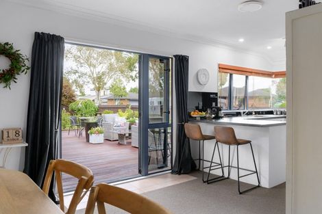 Photo of property in 26 Diomede Glade, Flagstaff, Hamilton, 3210