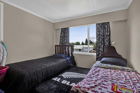 Photo of property in 1 Koromiko Street, Inglewood, 4330