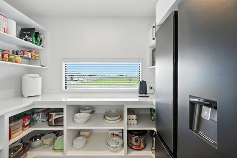 Photo of property in 29 Plover Avenue, Amberley, 7410