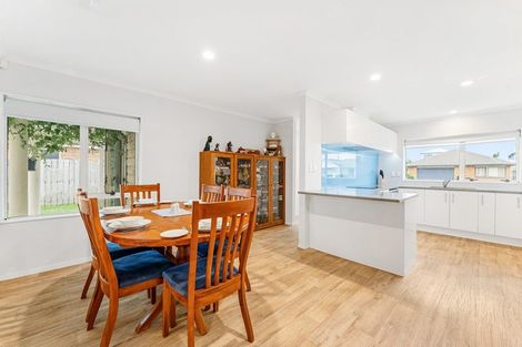 Photo of property in 22 Blake Boulevard, Papamoa Beach, Papamoa, 3118