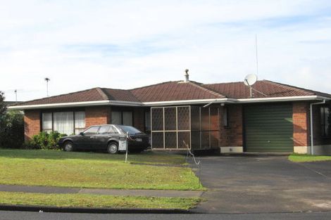 Photo of property in 1/40 Ray Small Drive, Papakura, 2110
