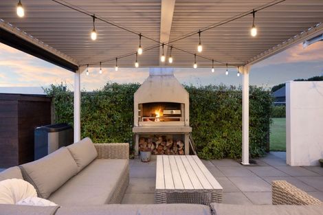 Photo of property in 40 Bell Road, Papamoa, Te Puke, 3187