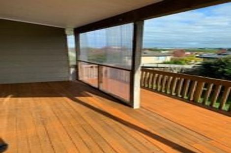 Photo of property in 57b Everglade Drive, Goodwood Heights, Auckland, 2105