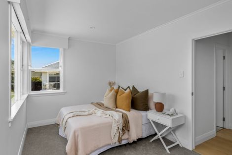 Photo of property in 15c Hamurana Place, Te Atatu Peninsula, Auckland, 0610