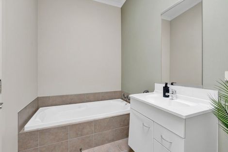 Photo of property in 10/38 Maratahu Street, Westown, New Plymouth, 4310