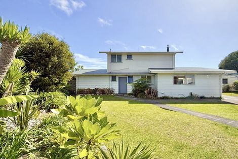 Photo of property in 3 Martin Place, Carters Beach, Westport, 7825