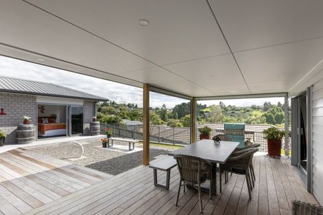 Photo of property in 111 Oteki Park Drive, Welcome Bay, Tauranga, 3112