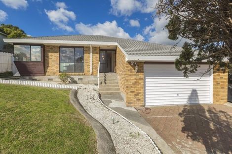 Photo of property in 40 Pigeon Mountain Road, Half Moon Bay, Auckland, 2012