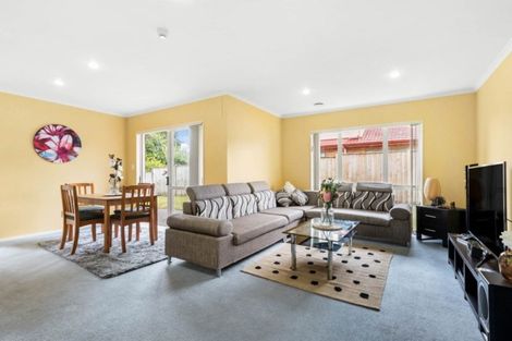Photo of property in 12 Franshell Crescent, East Tamaki, Auckland, 2013