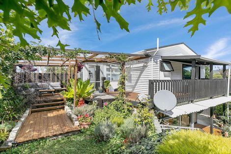 Photo of property in 15b Jillett Street, Titahi Bay, Porirua, 5022
