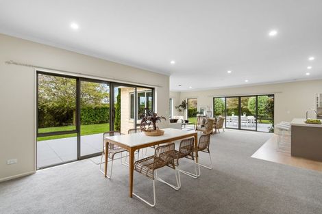 Photo of property in 100 Mcmahon Drive, Aidanfield, Christchurch, 8025