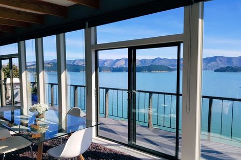 Photo of property in 21 Bayview Road, Charteris Bay, Lyttelton, 8971