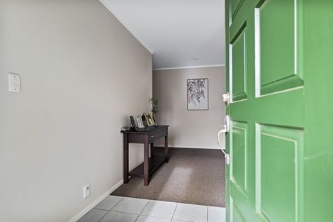 Photo of property in 69 Murray Avenue, Hawera, 4610