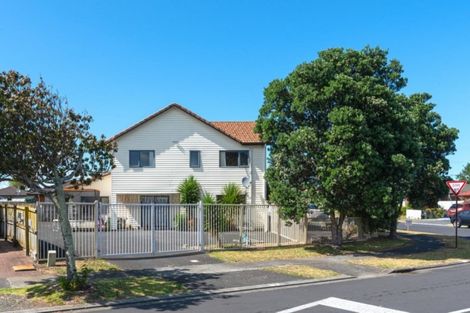 Photo of property in 6 Tussock Avenue, Mangere, Auckland, 2022