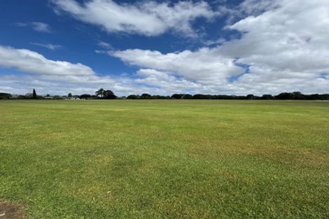 Photo of property in 2/281 Memorial Avenue, Burnside, Christchurch, 8053