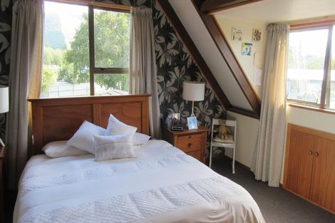 Photo of property in 201 Queen Street, Waimate, 7924