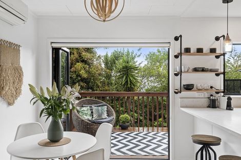 Photo of property in 2/90 Verbena Road, Birkdale, Auckland, 0626