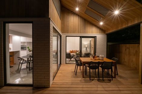 Photo of property in 6 Weston Avenue, Roslyn, Palmerston North, 4414