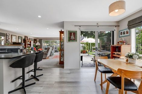 Photo of property in 13 Andre Rise, Stanmore Bay, Whangaparaoa, 0932