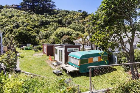 Photo of property in 62 Happy Valley Road, Owhiro Bay, Wellington, 6023