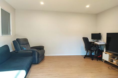 Photo of property in 4d Deep Creek Road, Torbay, Auckland, 0630