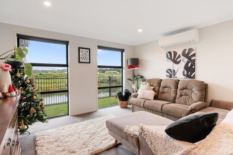 Photo of property in 2b Kauri Lane, Omokoroa, 3114