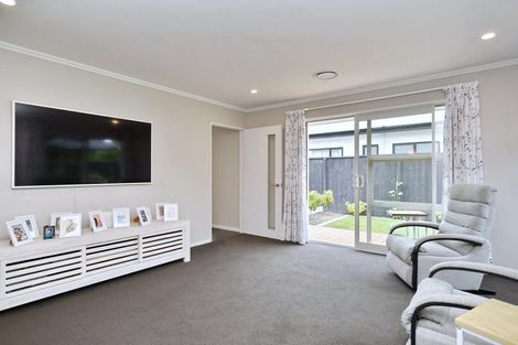 Photo of property in 19 Lewis Close, Rangiora, 7400