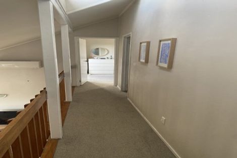 Photo of property in 1/20 Colonial Road, Birkenhead, Auckland, 0626