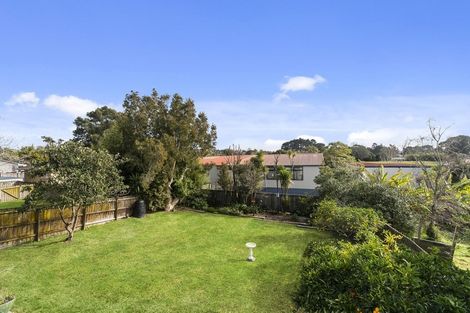 Photo of property in 132 Colwill Road, Massey, Auckland, 0614
