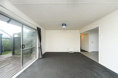 Photo of property in 41 Acacia Street, Kelvin Grove, Palmerston North, 4414