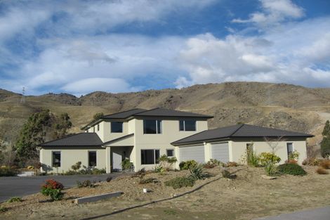 Photo of property in 27 Sunhaven Cove, Cromwell, 9310