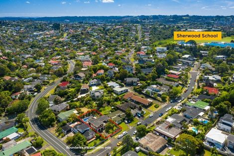 Photo of property in 4 King Richard Place, Browns Bay, Auckland, 0630