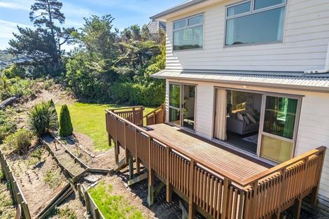 Photo of property in 18 Cresswell Place, Johnsonville, Wellington, 6037