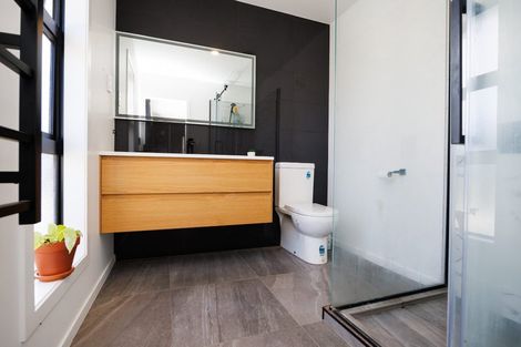 Photo of property in 9a Belvedere Crescent, Takaro, Palmerston North, 4412