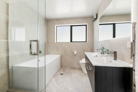 Photo of property in 12a Tiber Road, Forrest Hill, Auckland, 0620