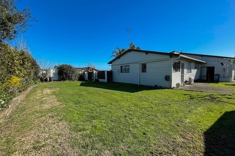 Photo of property in 43 Mahana Road, Ngatea, 3503