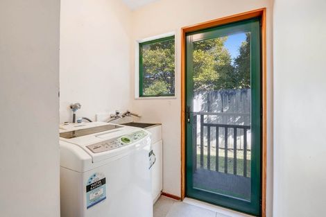 Photo of property in 14 Jean Place, Stanmore Bay, Whangaparaoa, 0932