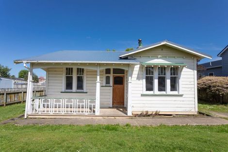 Photo of property in 10 Tennyson Street, Dannevirke, 4930