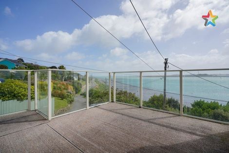Photo of property in 14 Marine Parade, Bluff, 9814