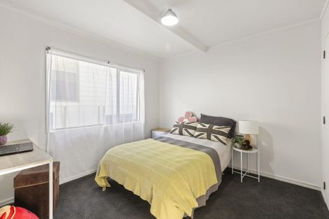 Photo of property in 7 Meadowcroft Grove, Johnsonville, Wellington, 6037