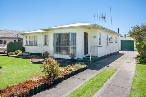 Photo of property in 15 Rimu Street, Edgecumbe, 3120
