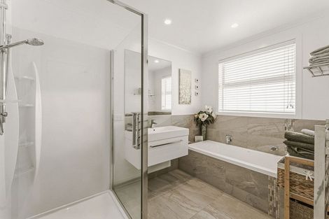 Photo of property in 37 Excelsa Place, Papamoa Beach, Papamoa, 3118