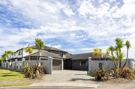 Photo of property in 12 Pelican Place, Whitianga, 3510