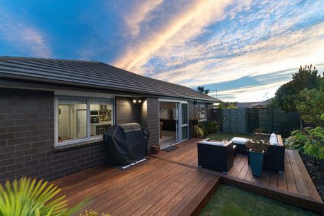 Photo of property in 38 Luxembourg Crescent, Halswell, Christchurch, 8025