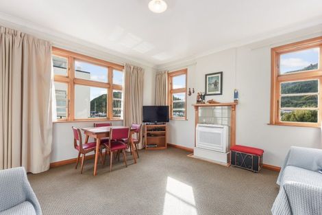 Photo of property in 11-19 Wellington Street, Picton, 7220