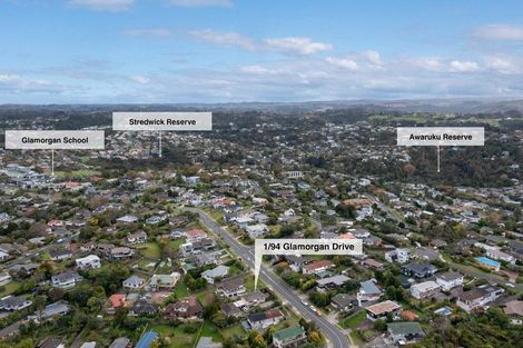 Photo of property in 1/94 Glamorgan Drive, Torbay, Auckland, 0630