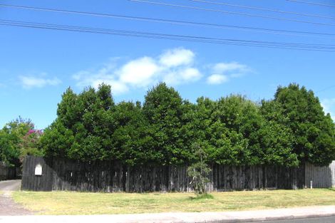 Photo of property in 1/1 Eskdale Road, Birkdale, Auckland, 0626