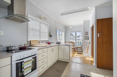 Photo of property in 2 Keays Road, Avenues, Whangarei, 0110