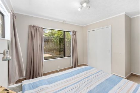 Photo of property in 16 Kokako Place, Taradale, Napier, 4112