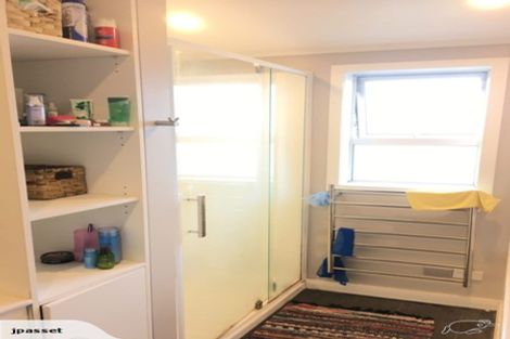 Photo of property in 42 Line Road, Glen Innes, Auckland, 1072